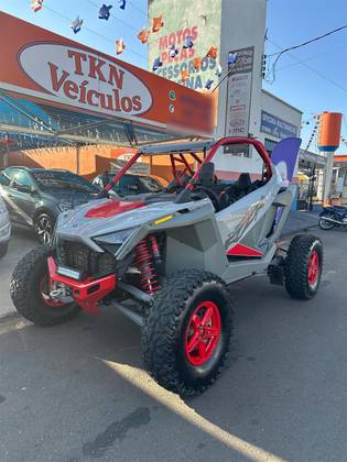 POLARIS RZR TURBO R ULTIMATE GHOST GRAY 